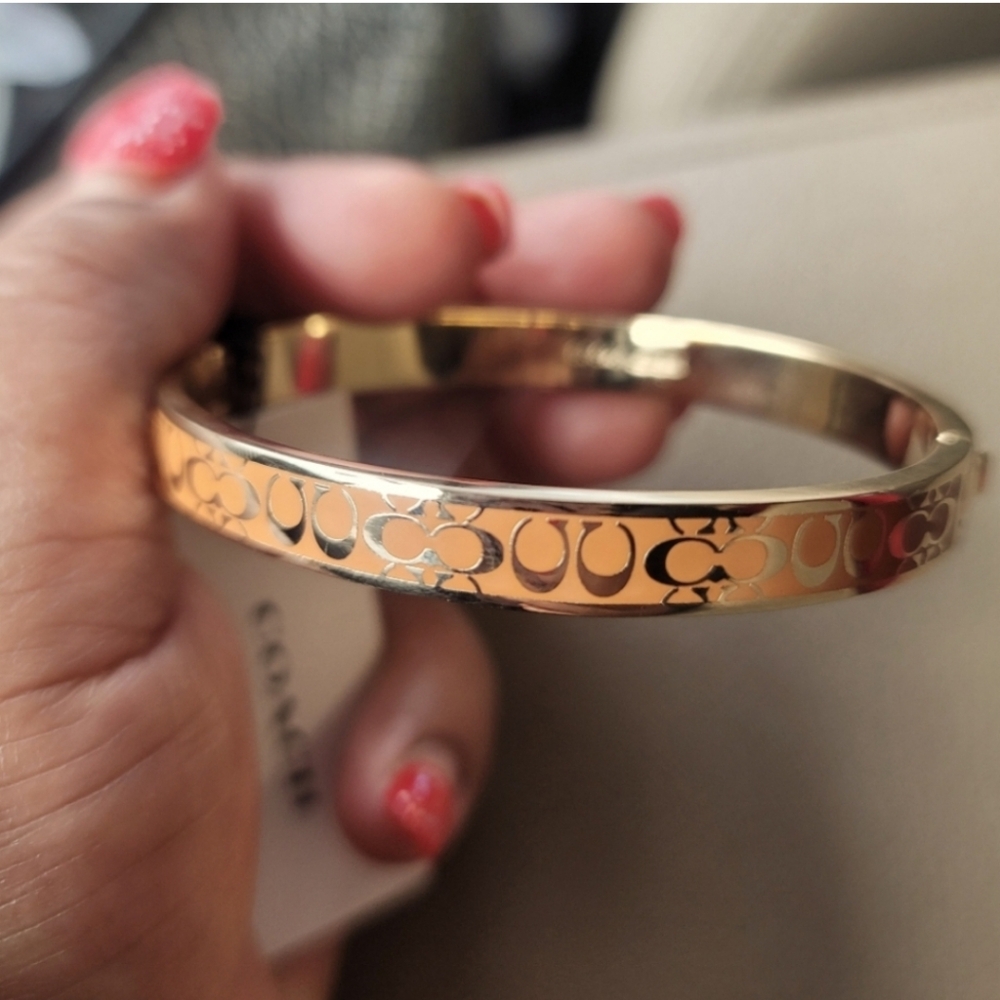 AUTHENTIC 100% COACH Women's C Logo Hinged Bangle Bracelet Tan color,gold